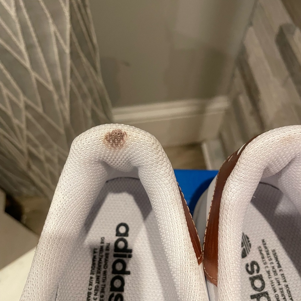 Adidas Superstar White Sneakers with Copper Stripes and Gold Details - Picture 4 of 5